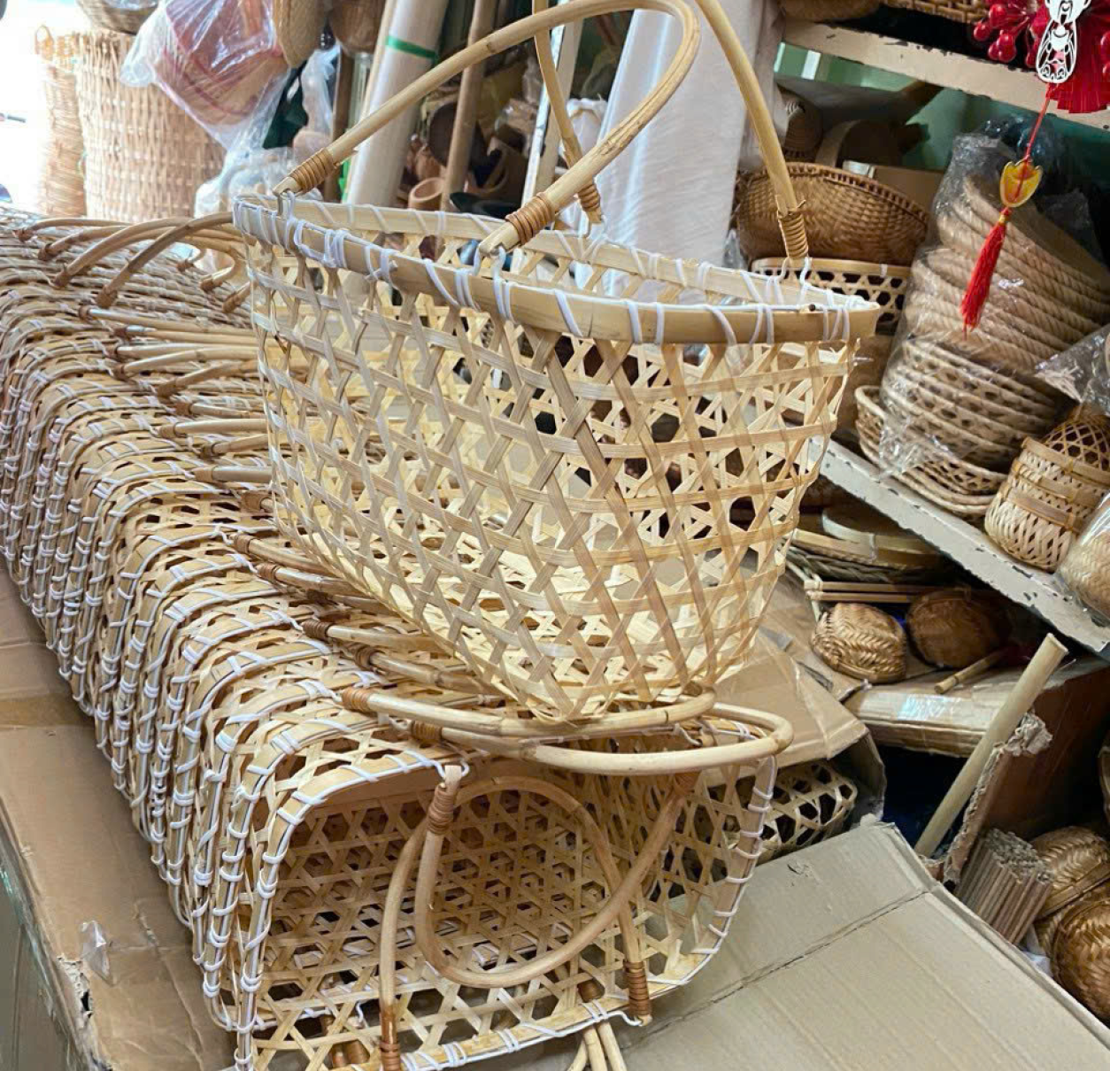 GIỎ MÂY TRE ĐỰNG QUÀ TẾT